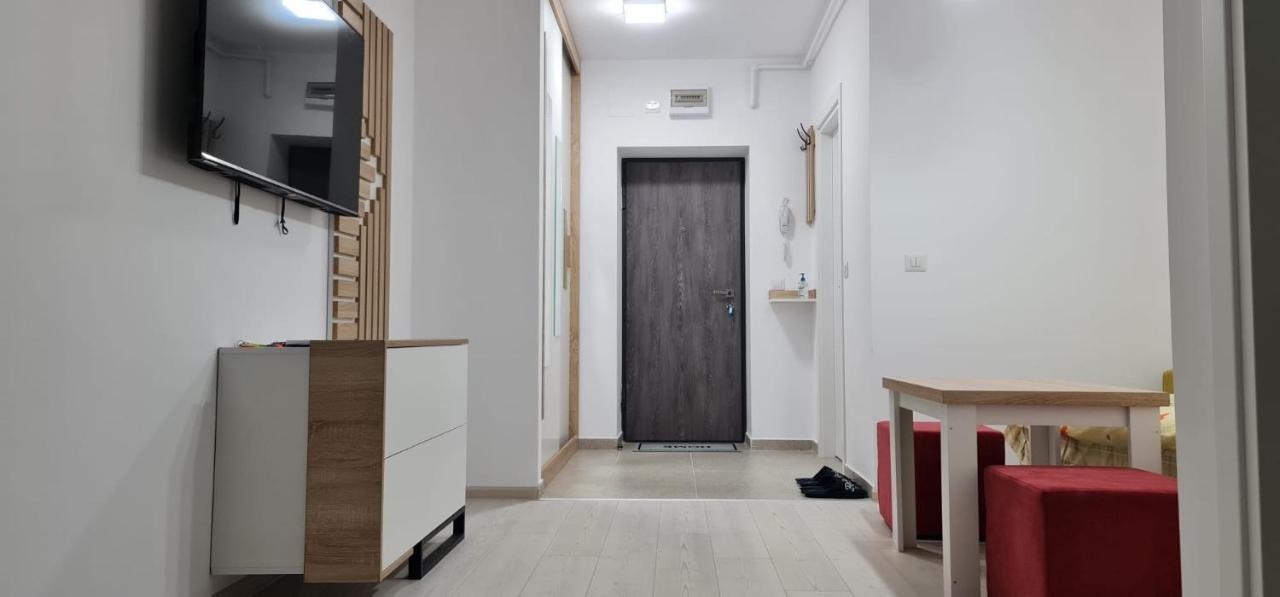 Studio Spatios,Intim+ Loc Parcare Propriu,Vedere Panoramica,Utilat De Lux Бухарест Екстер'єр фото